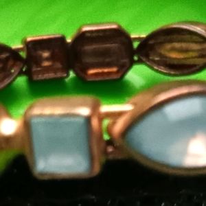 VINTAGE CHICOS KYANITE BLUE, GOLDTONE MAGNETIC CLOSURE BANGLE BRACELET ❤️!